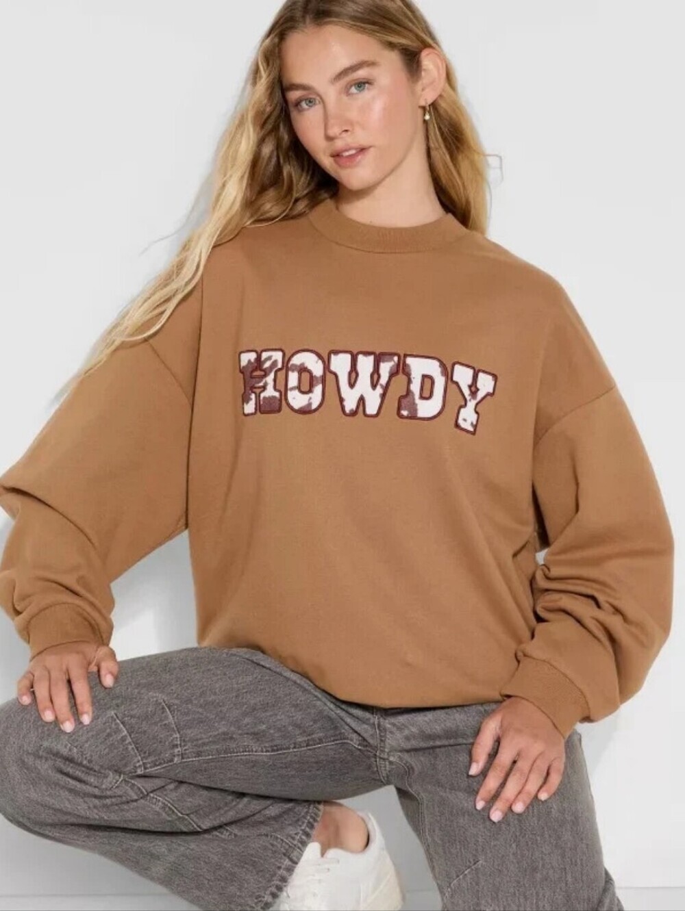 Special Thanks Women's Howdy Cow Graphic Sweatshirt - Brown SZ XL
